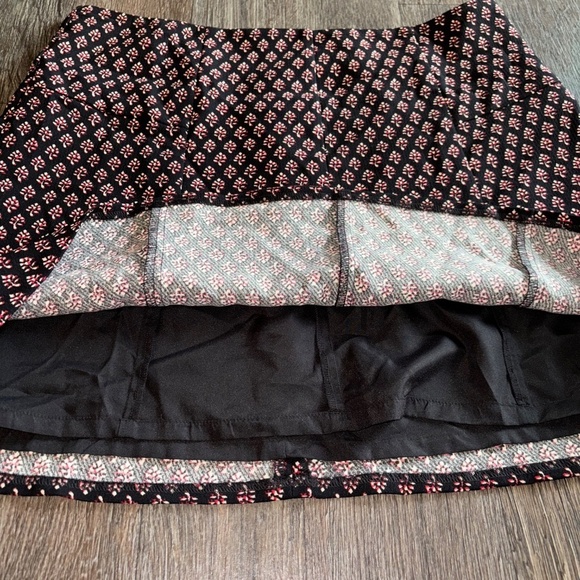 Loft size 14 petite adorable skirt excellent condition - Picture 3 of 8